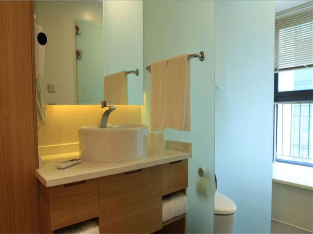Starway Hotel Hotel Xian North Coach Station Экстерьер фото