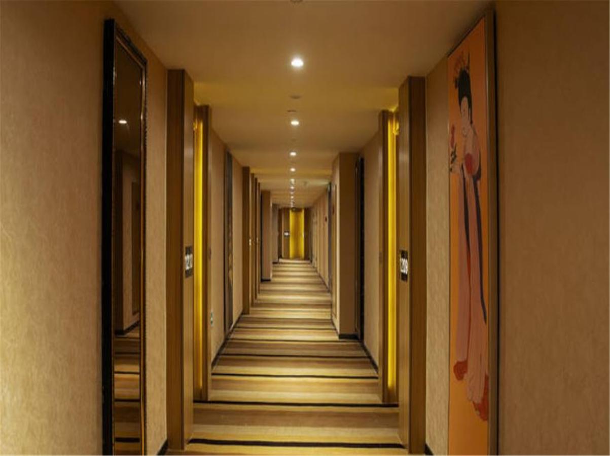 Starway Hotel Hotel Xian North Coach Station Экстерьер фото